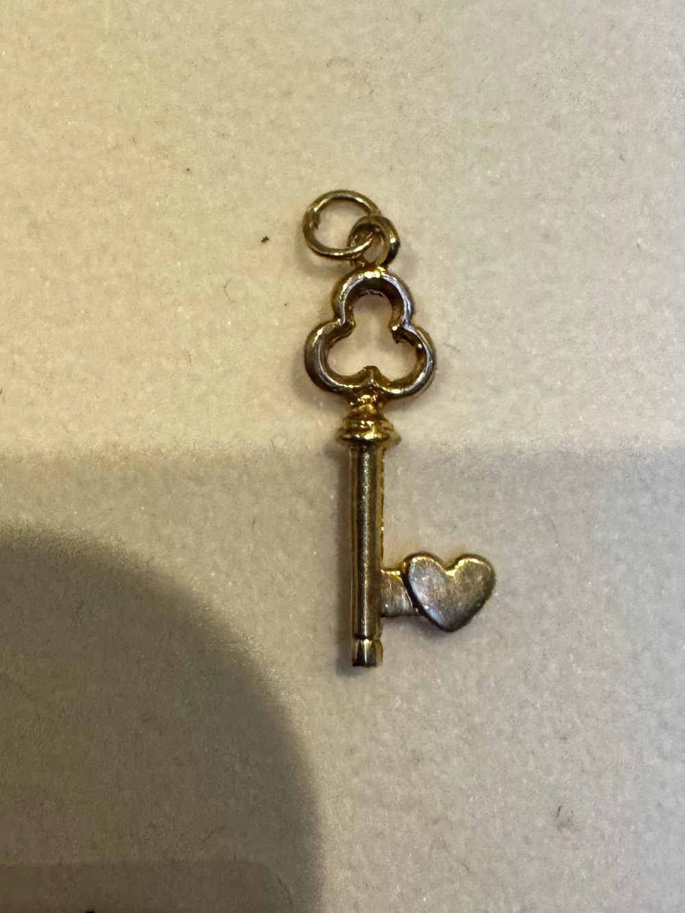 10 KT Gold Vintage Key and Heart Charm Pendant